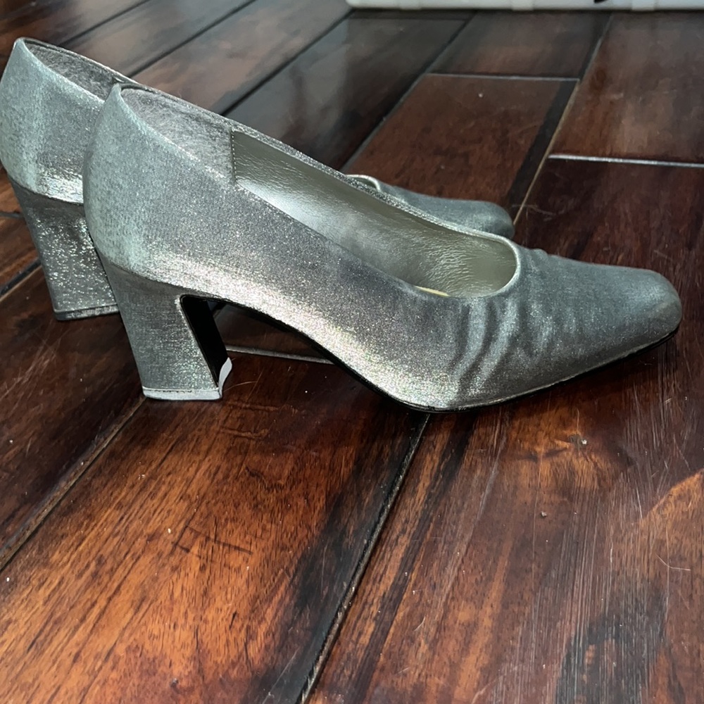 Shoes - Picture 2 of 3